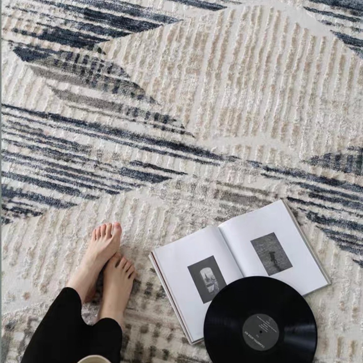 Meredith Blue polypropylene rug - image 23