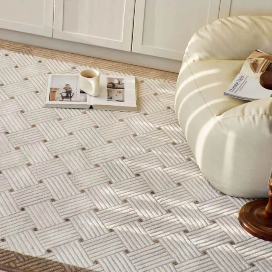 Square polypropylene rug - image 9