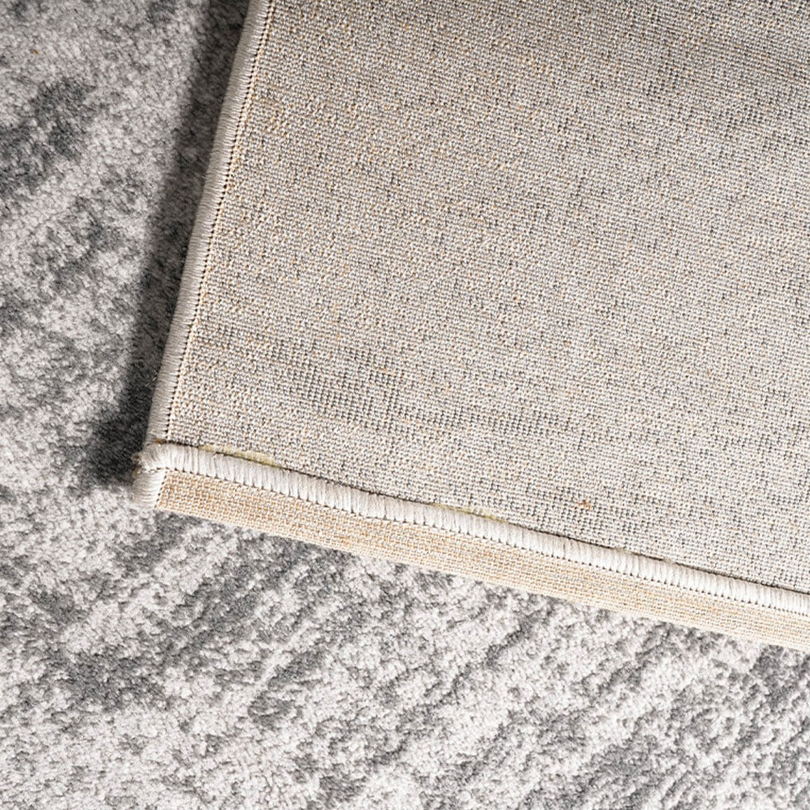 MELT polypropylene rug - image 13