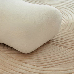 Premium Hand-Tufted Carpet（Eternal Knot）