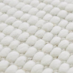 Handwoven Natural Fiber Rug – Timeless Quality for Everyday Living（Particles）