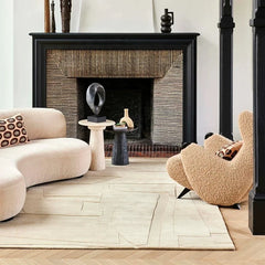 Premium Hand-Tufted Carpet（Muted Form）