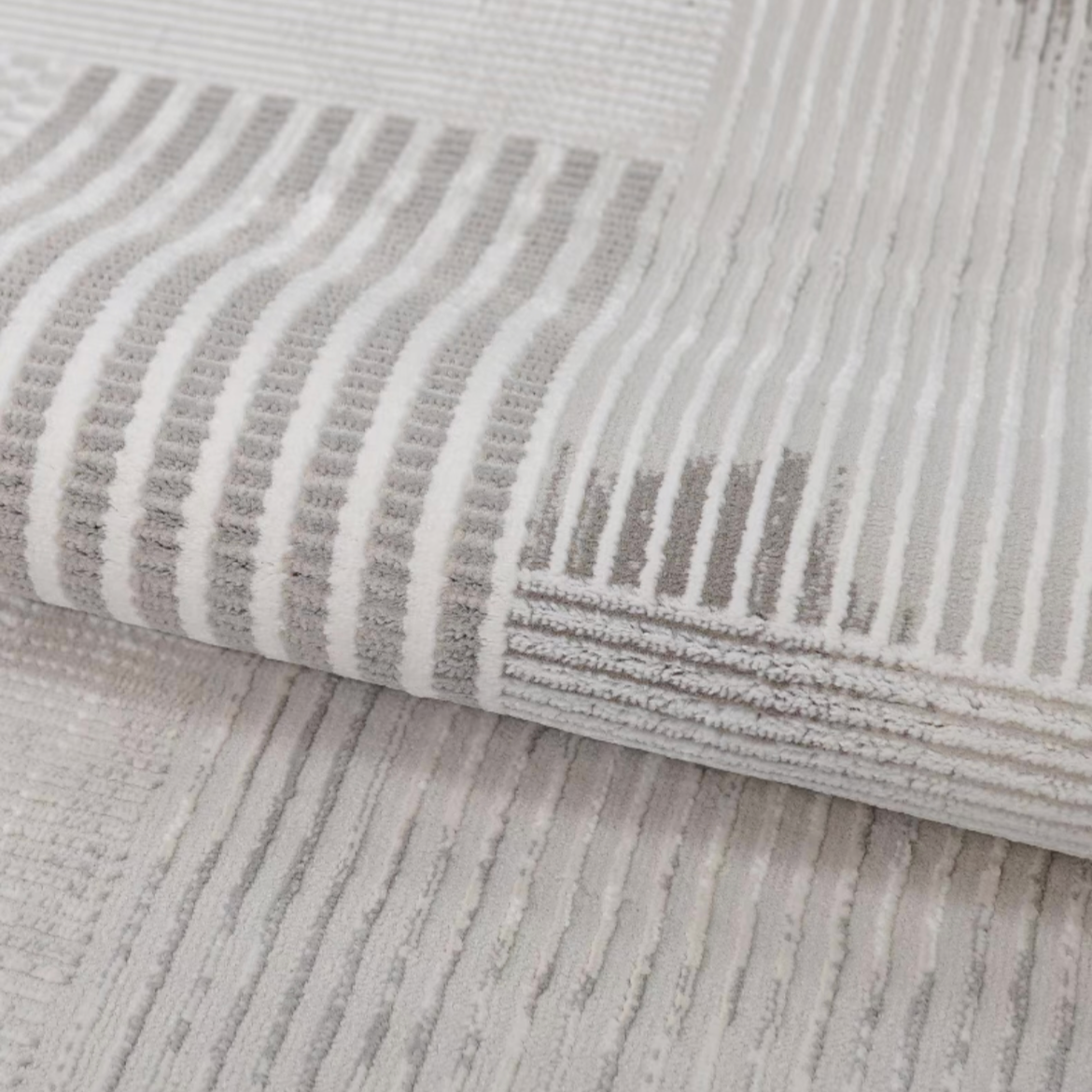 Velvet polypropylene rug - image 6